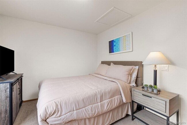 Building Photo - 23032 E Alamo Pl