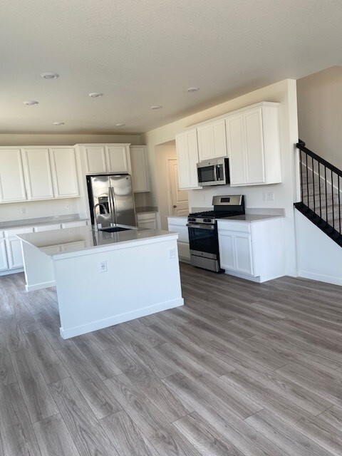 kitchen - 11000 Uvalda St