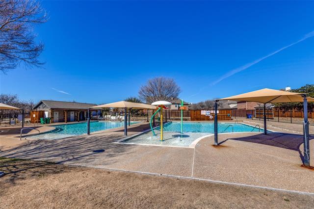 Building Photo - 12618 Red Hawk Dr