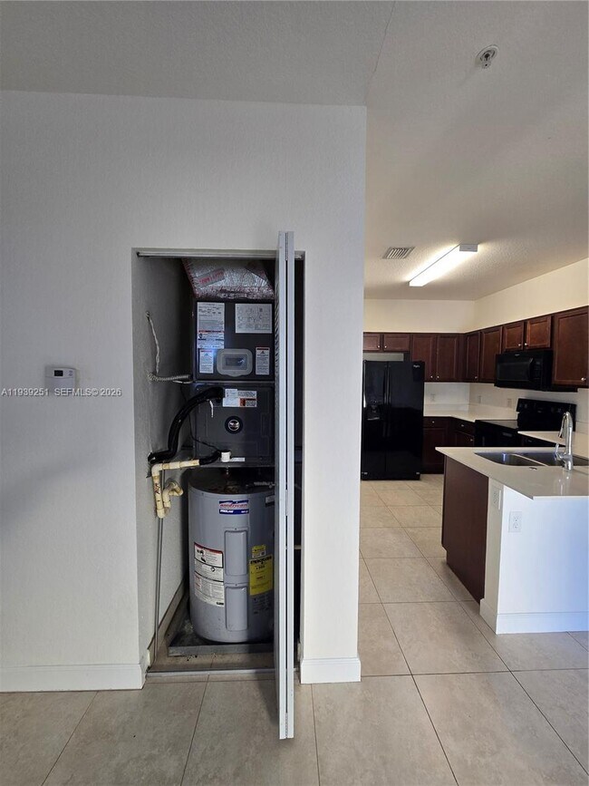 Building Photo - 260 NW 109th Ave