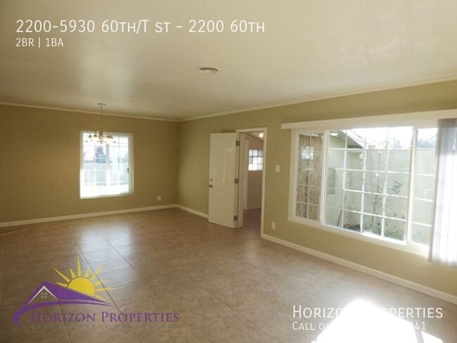 Building Photo - 2 Bed 1 Bath 1,256 sqft Tahoe Park Home