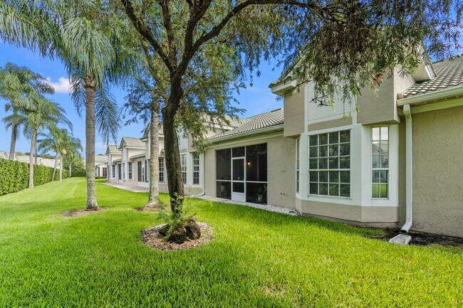 Building Photo - 1594 SW Harbour Isles Cir