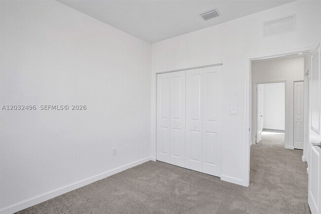 Building Photo - 2542 SE 29th Dr