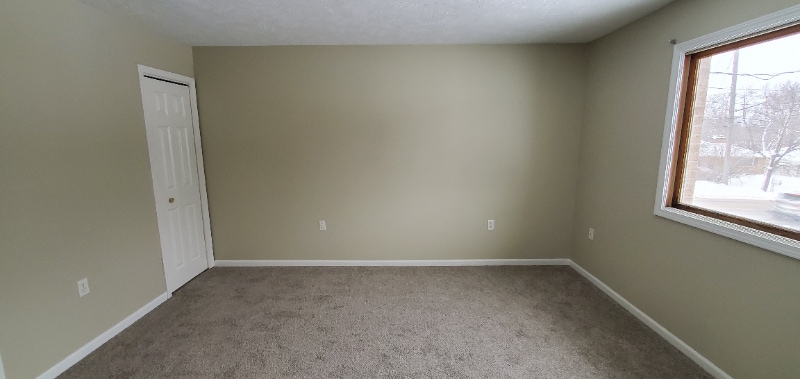 Building Photo - 3613 Newcastle Dr SE