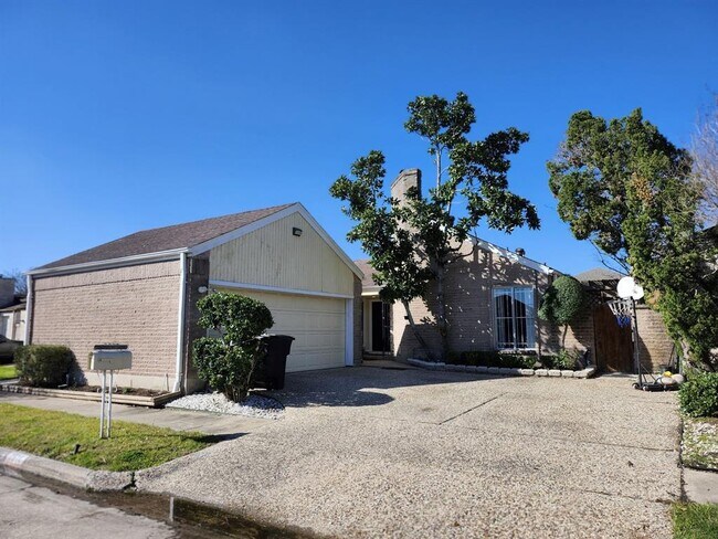 Primary Photo - 7514 Hopewell Ln