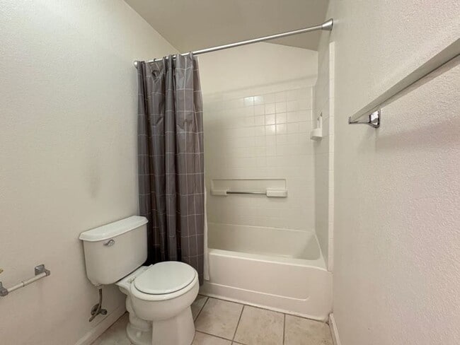 Building Photo - Beautiful 3 Bedroom Home in Spanos East Ga...