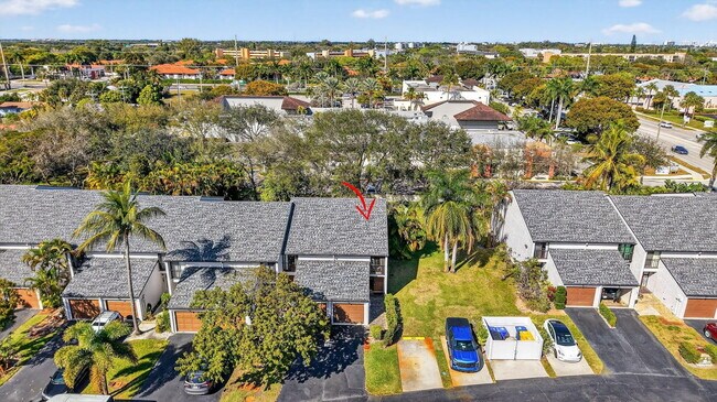 Building Photo - 4761 NW 2nd Ave