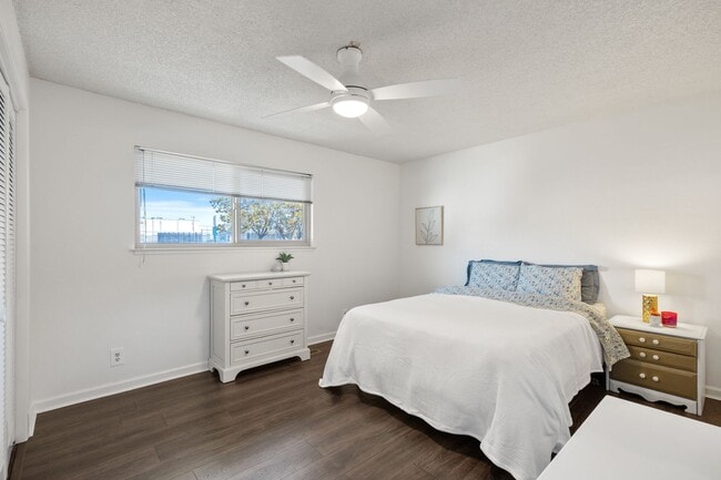 Building Photo - Updated North Chico 3BD/2BA with Solar & Covered Patio