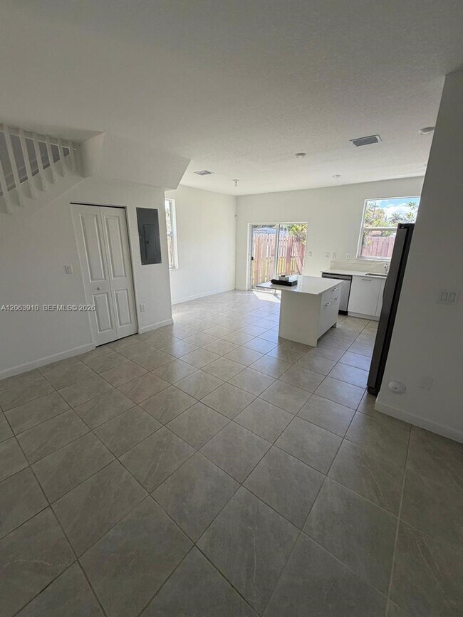 Building Photo - 12527 NW 24th Ave