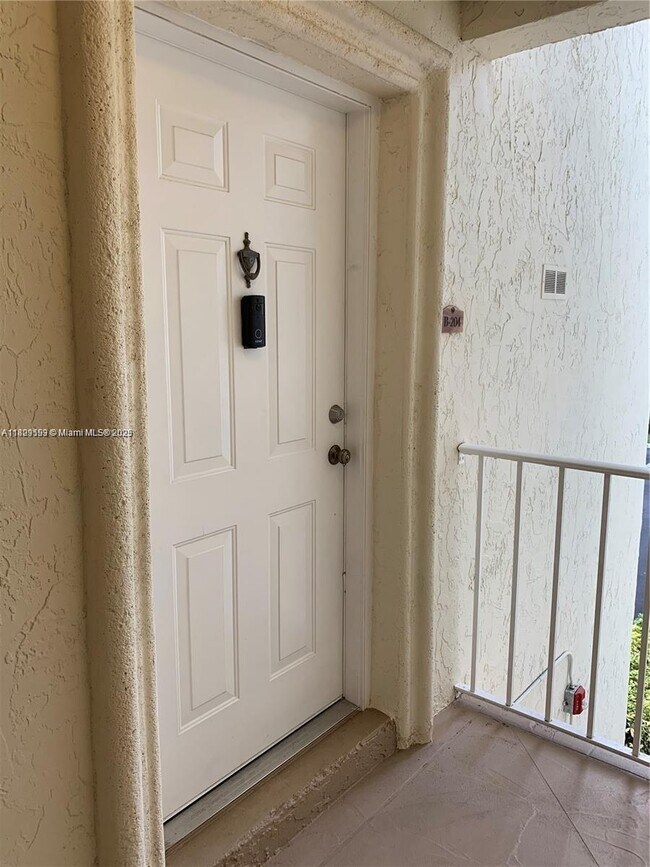 Primary Photo - 9301 SW 92nd Ave