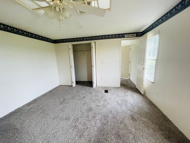 Building Photo - 2 BR, 2 BA Singlewide in Great Location in...