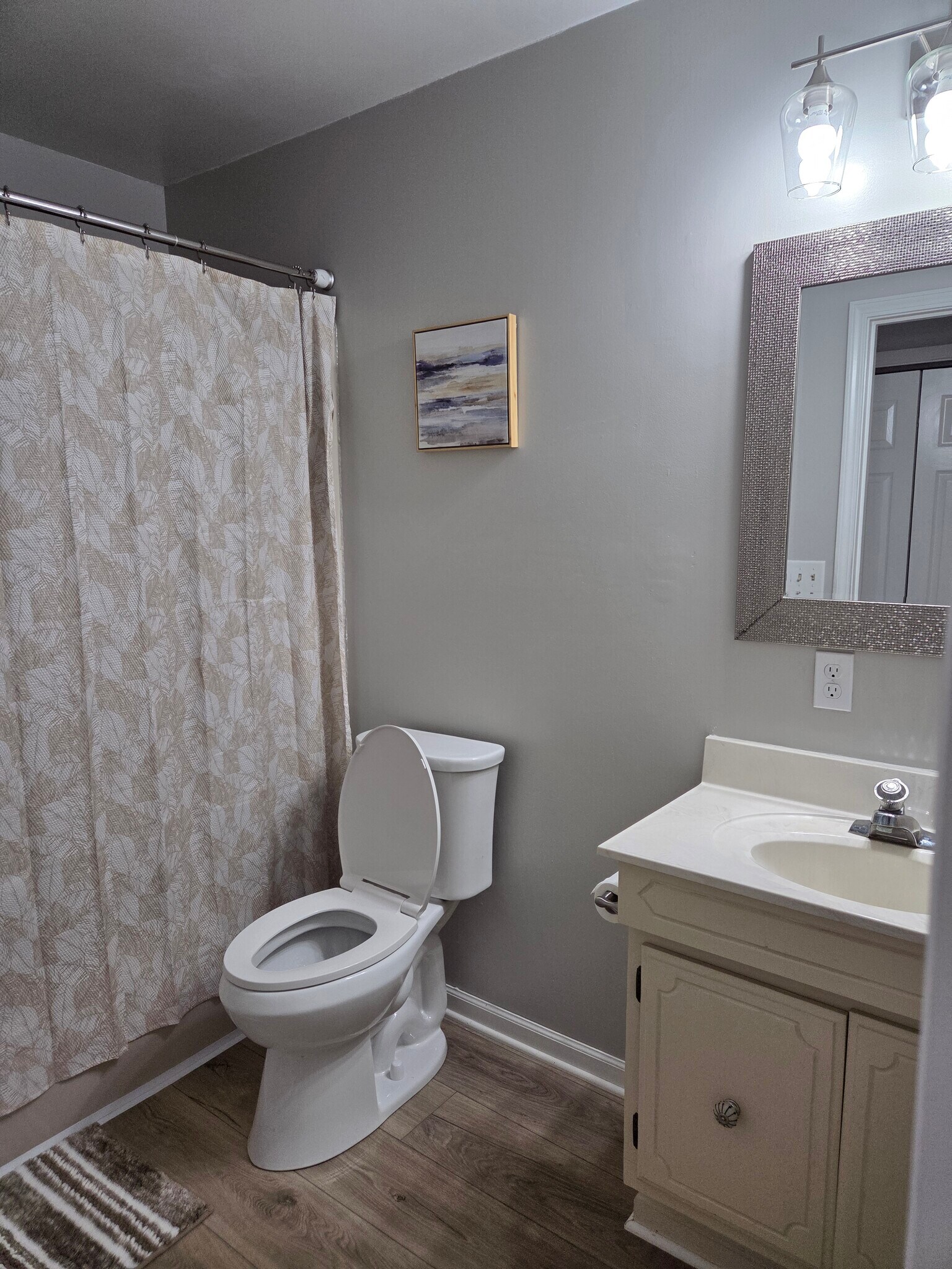 Building Photo - 5721 Gardenia Dr