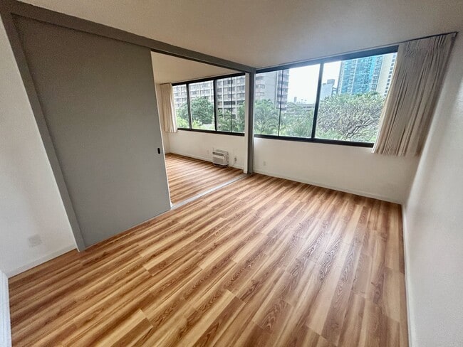 Building Photo - 1255 Nuuanu Ave