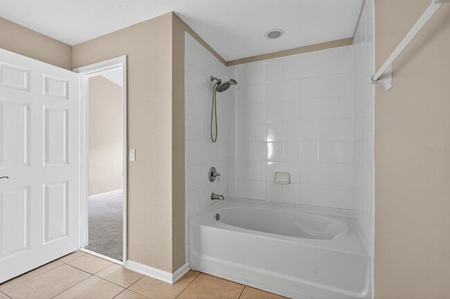 Building Photo - 7119 Showcase Ln