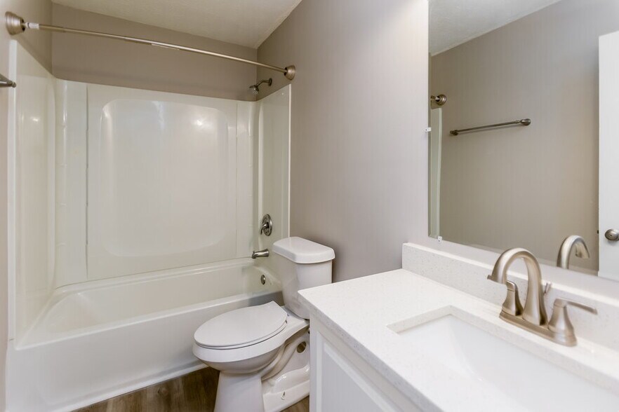 Building Photo - 6270 Beethoven Cir