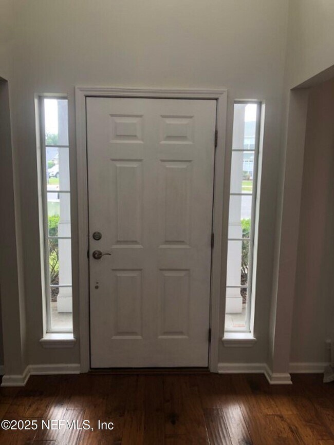 Building Photo - 12887 Dunns View Dr