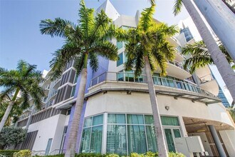 Building Photo - 6305 Indian Creek Dr