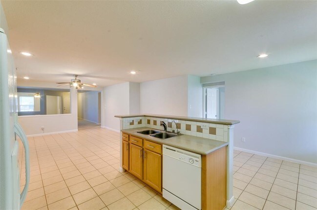 Building Photo - 3302 Legends Landing Dr