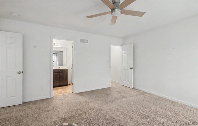 Building Photo - 351 Timber Valley Trail