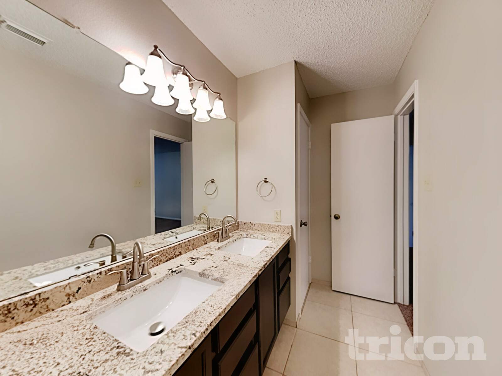 Building Photo - 4827 Fern Lake