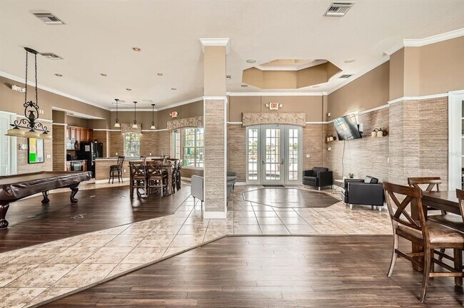 Building Photo - 7001 Interbay Blvd