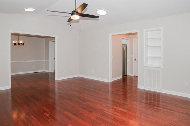 Building Photo - 1417 Owls Nest Rd