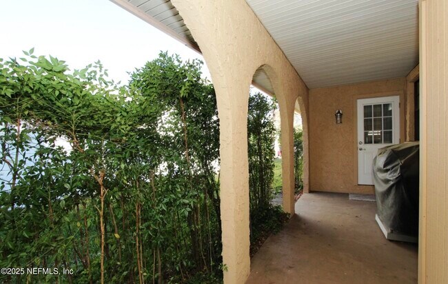 Building Photo - 12352 Toucan Dr