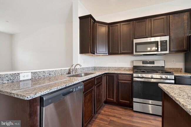 Building Photo - 109 Holstein Dr