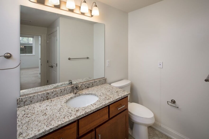 Building Photo - 591 Terrace Blvd