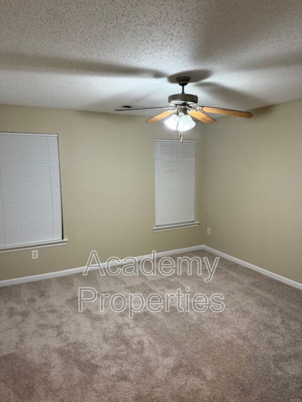 Building Photo - 277 Lossie Ln