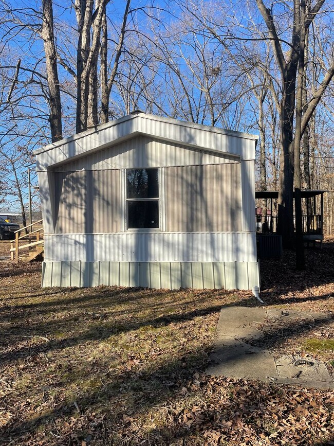 Building Photo - 2 BR 2 Bath 1,040 sq ft singlewide mobile ...