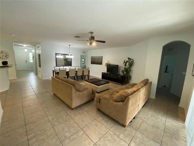 Building Photo - 9027 Paolos Pl