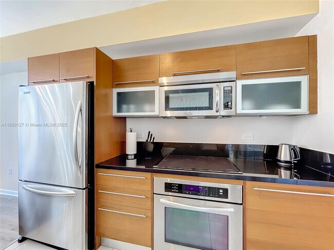 Building Photo - 244 Biscayne Blvd
