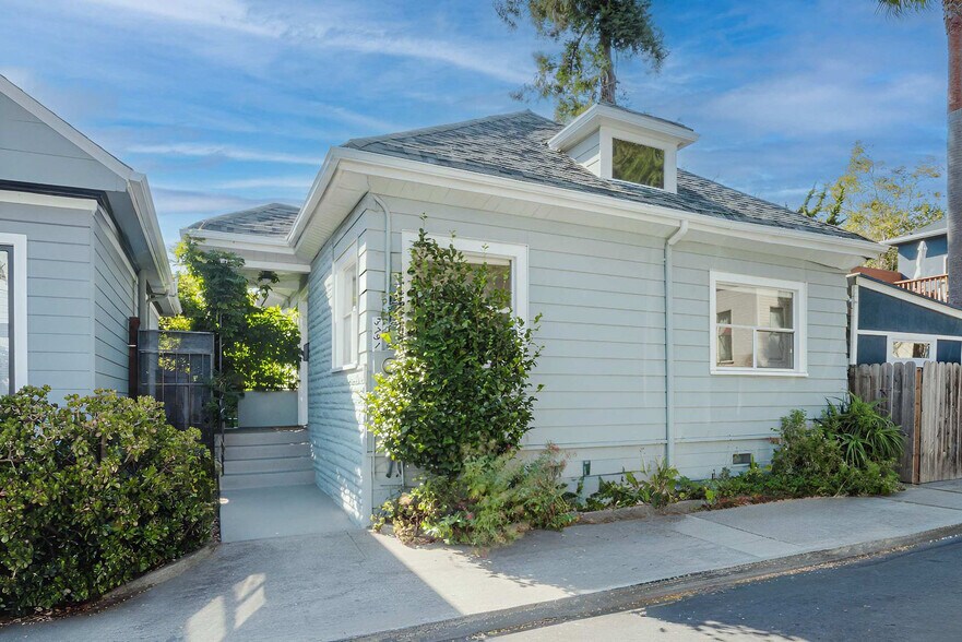 Building Photo - 3791 Latimer Pl