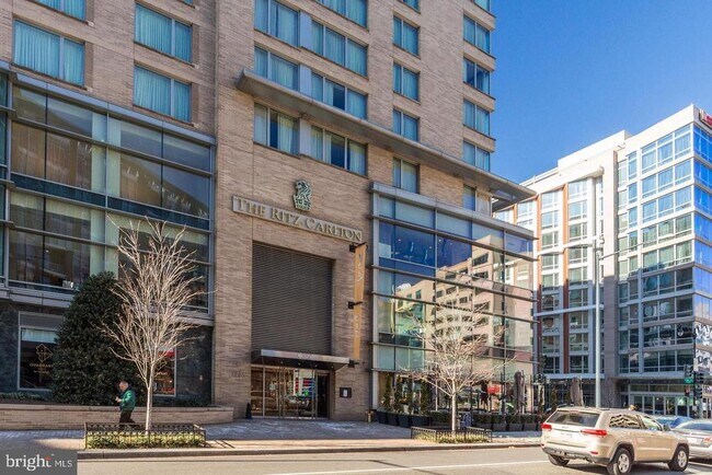 Building Photo - 1260 21st St NW