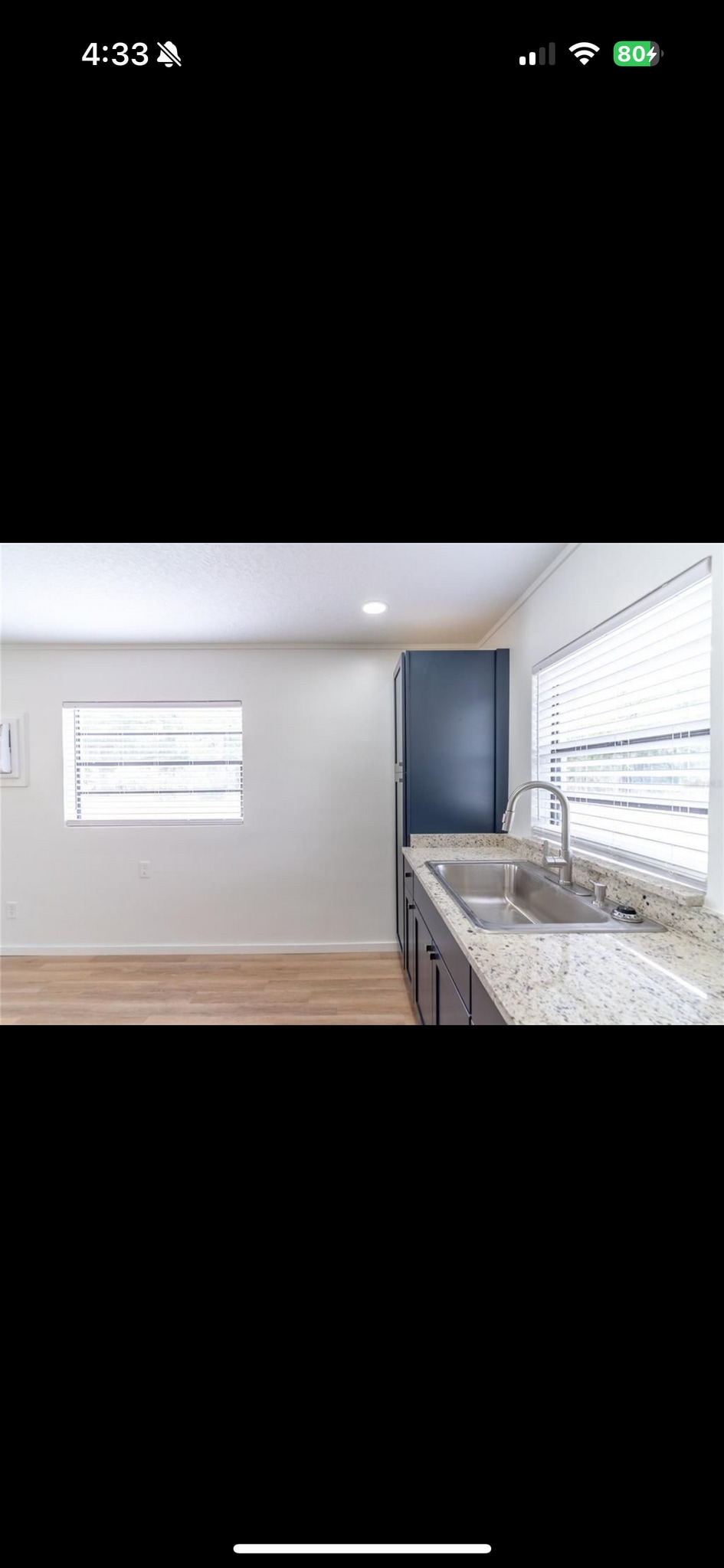 Building Photo - 1402 E Carolina Ave