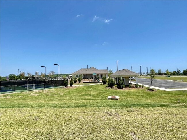 Building Photo - 350 Graham Campbell Ln