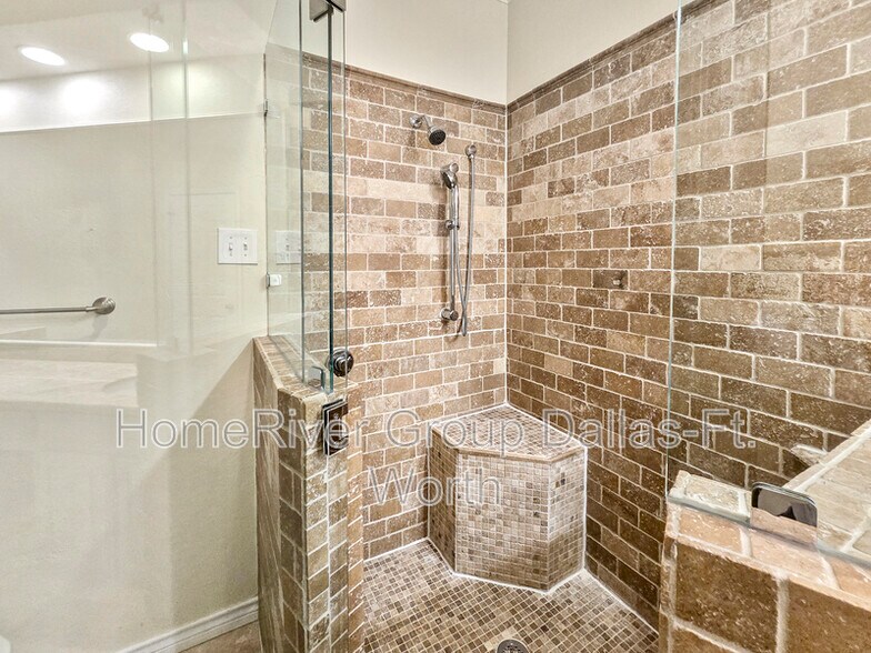 Building Photo - 8610 Turtle Creek Blvd