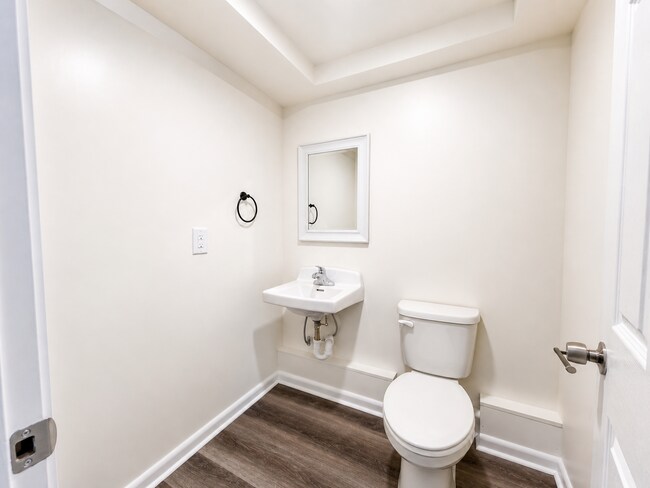 Building Photo - Charming Updated Home Near Christiansburg Shopping and Dining