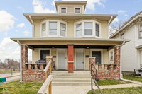 Building Photo - 275 E Parkview Ave