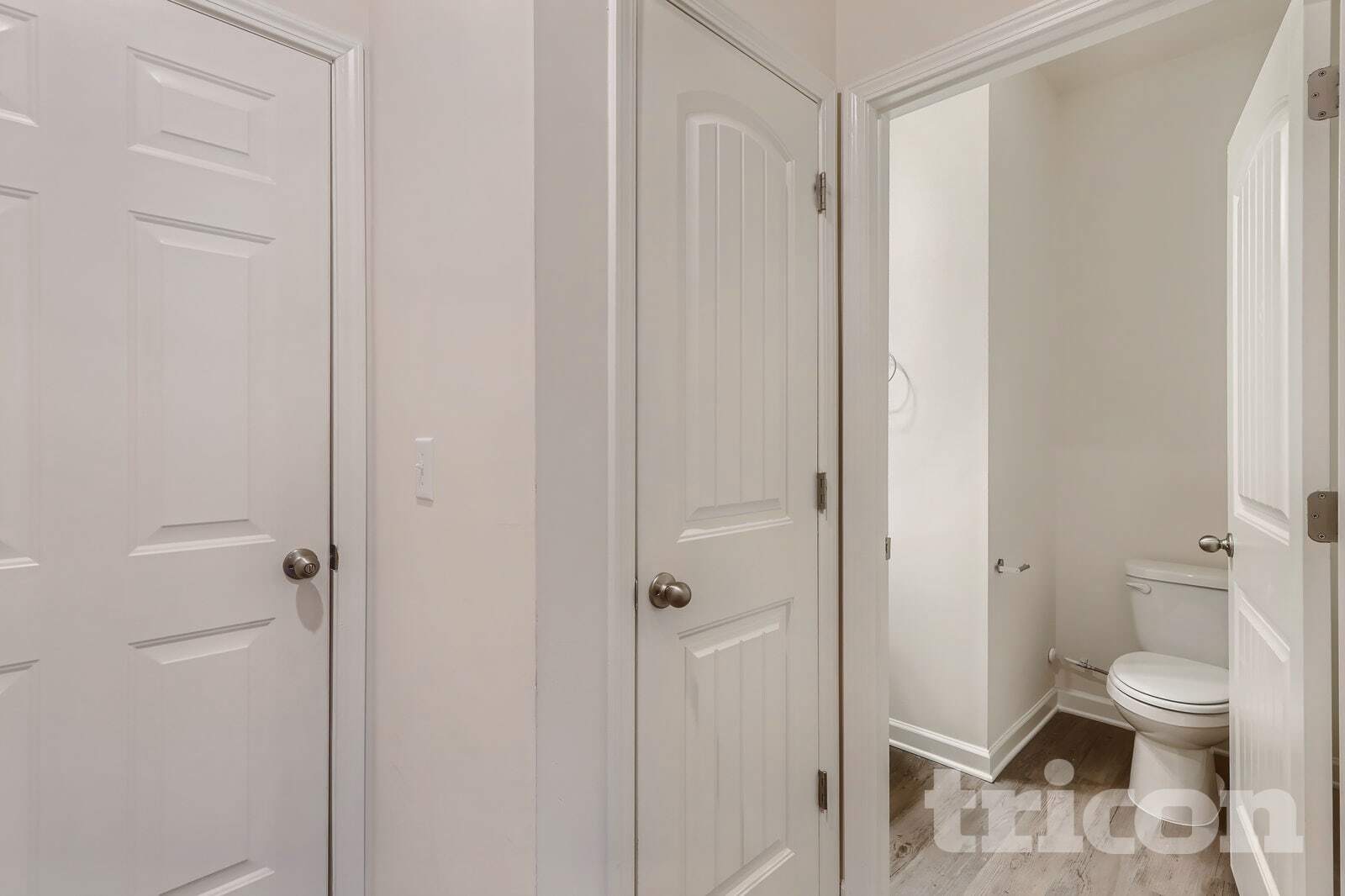 Building Photo - 142 Woodhouse Cir