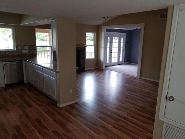Building Photo - AVAILABLE NOW IN THE SPRINGS ON THE LAKE I...