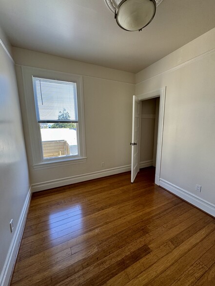 Building Photo - 3154 26th St