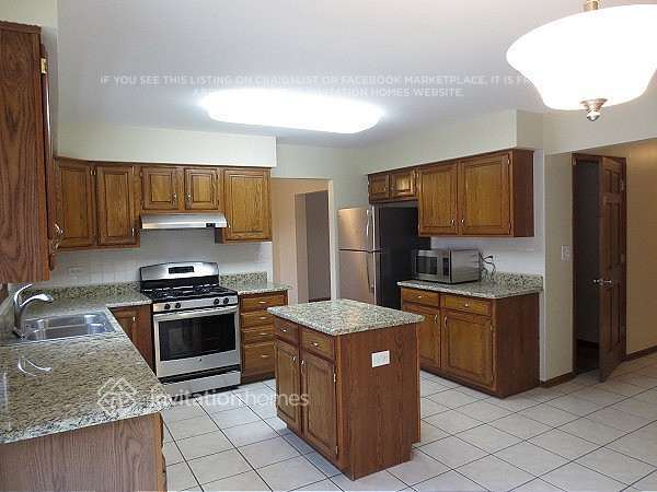 Building Photo - 1436 Fawn Ct