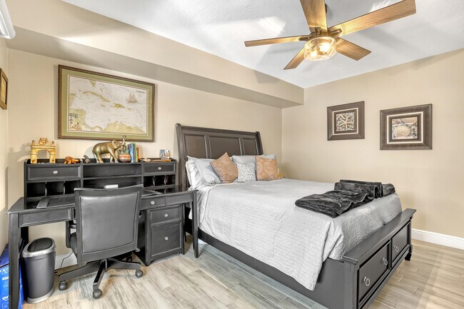 Building Photo - 923 Springdale Cir