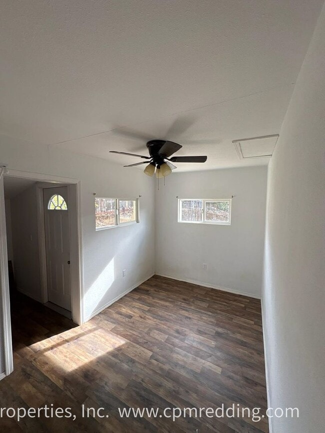 Building Photo - Updated 2-Bedroom House With Refrigerator & Vaulted Ceilings Available Now!