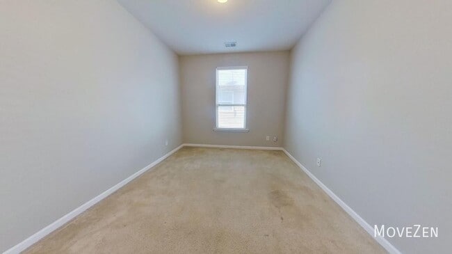 Building Photo - 4402 Hubbard Rd