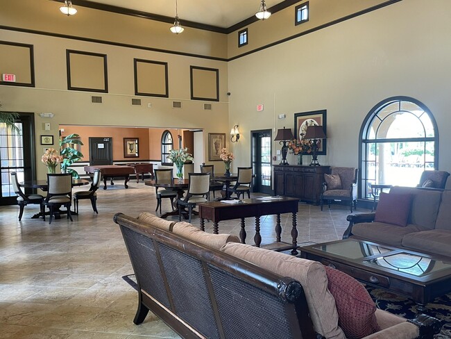 Building Photo - 91 Redondo Dr