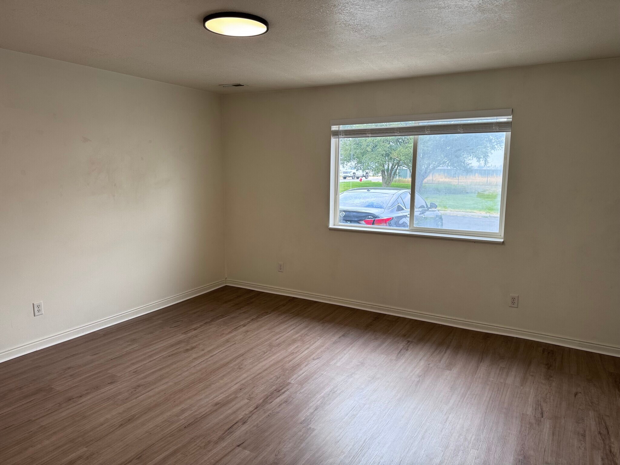Building Photo - 2455 W 450 N