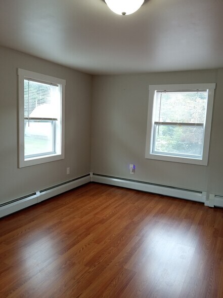 Living room - 15236 NY-30